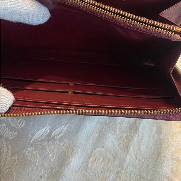 LOUIS VUITTON BURGUNDY VERNIS ZIP AROUND WALLET - Picture 13 of 15